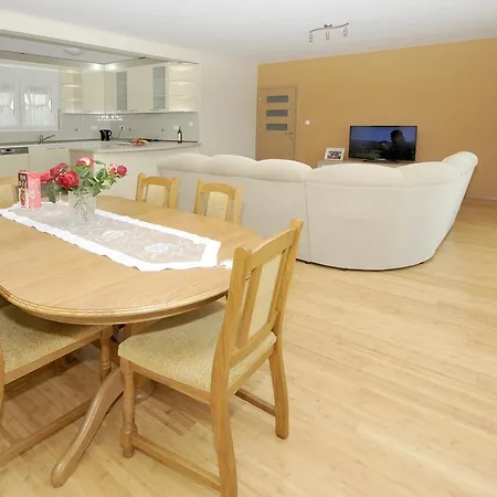 Ana Apartament